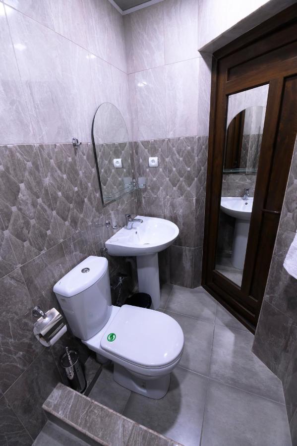 Karnel Hotel Sanain Ngoại thất bức ảnh
